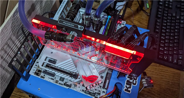 AMD显卡性能终于追上RTX 4090 代价是恐怖700W功耗