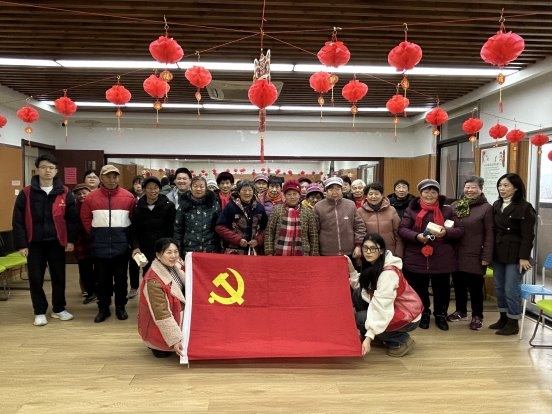 媒体管家上海软闻 ：小手拉大手,汤圆暖心头