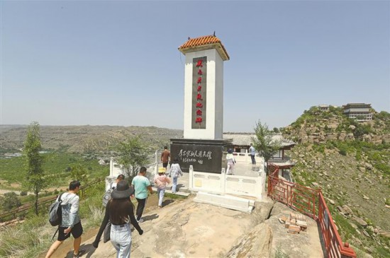 榆林:传承红色基因 续写壮丽篇章(图4) 榆林:传承红色基因 续写壮丽篇章(图4)