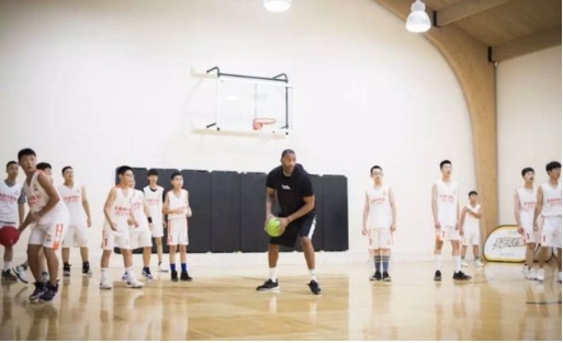 动因体育麦迪训练营|这,就是篮球少年的Summer Holiday!(图14) 动因体育麦迪训练营|这,就是篮球少年的Summer Holiday!(图14)