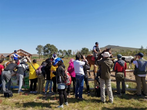 中国报道“祖国,你好”主题摄影大赛京津冀赛区在中国马镇启动(图6) 中国报道“祖国,你好”主题摄影大赛京津冀赛区在中国马镇启动(图6)
